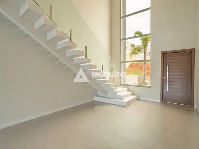Casa com 300m² 4 quartos e 5 banheiros, à venda, no bairro Colônia Dona Luíza em Ponta Grossa