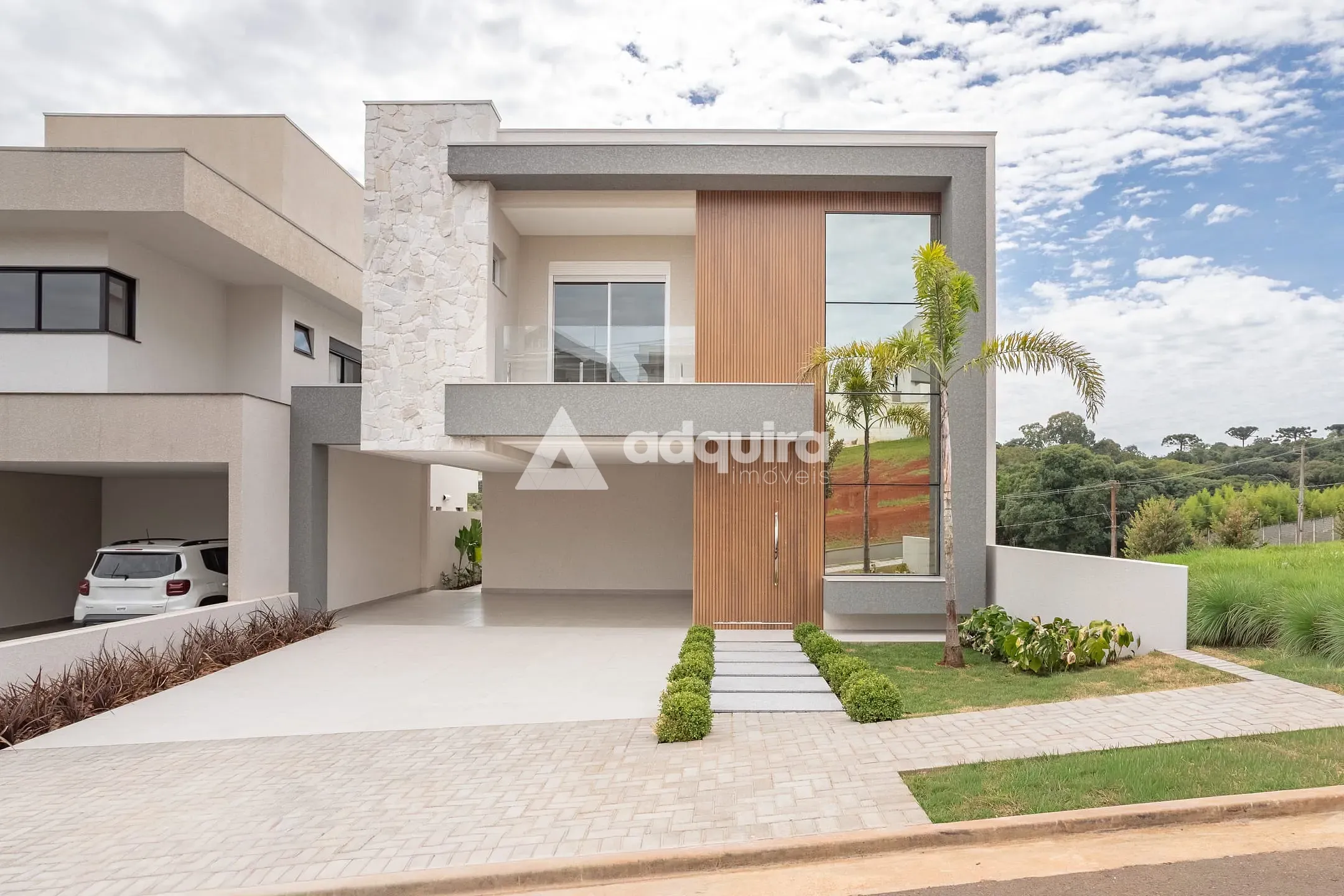 Casa, 4 quartos, 283 m² - Foto 1