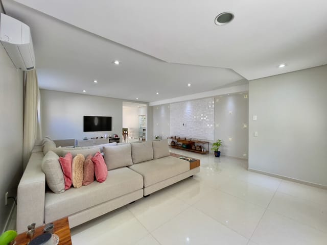 Foto do Casa - Casa em condomínio para venda com 4 quartos, sendo 2 suítes, 307m² | Lares e Andares Imóveis