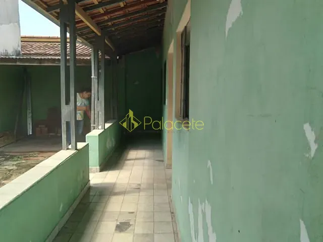 Casa com 145m² 2 quartos e 1 banheiro, à venda, no bairro Jardim Padre Rodolfo em Pindamonhangaba