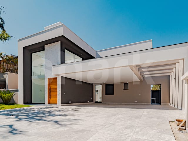 Casa com 560m² 4 quartos e 6 banheiros, à venda ou para alugar, no bairro Alphaville Residencial Um em Barueri