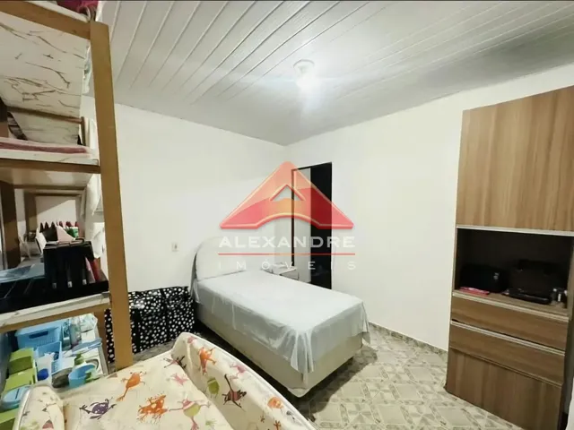 Casa com 10m² 3 quartos e 2 banheiros, à venda, no bairro Jardim Nova Detroit em São José Dos Campos