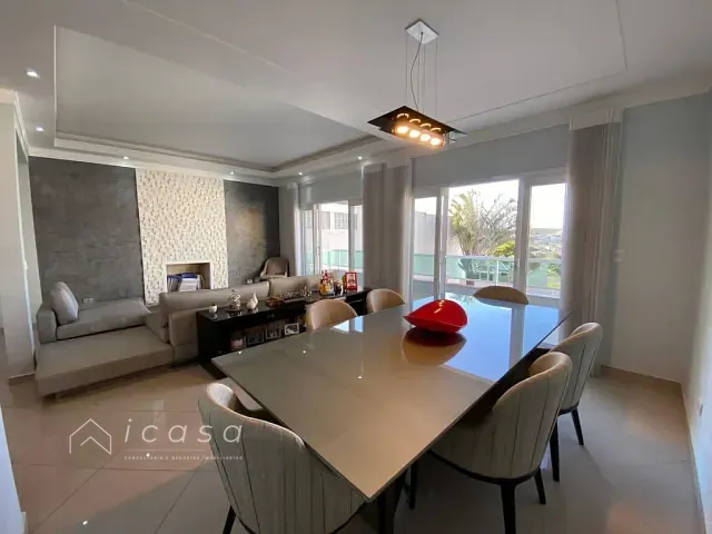 Casa com 300m² 3 quartos e 4 banheiros, à venda, no bairro Urbanova em São José dos Campos