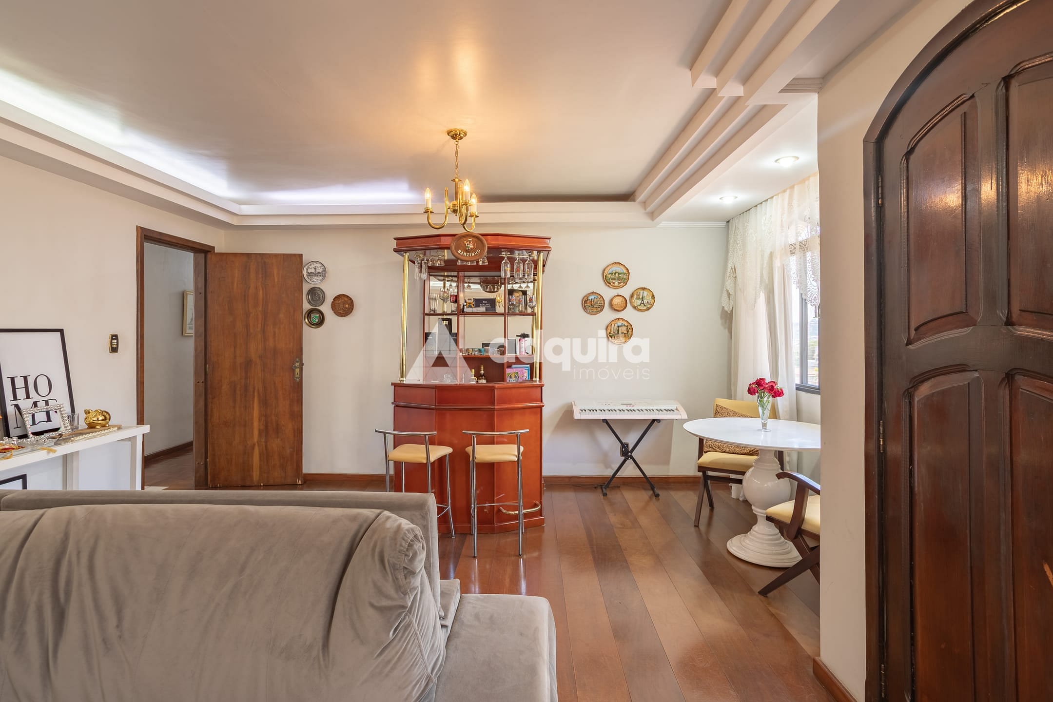 Casa, 4 quartos, 325 m² - Foto 4