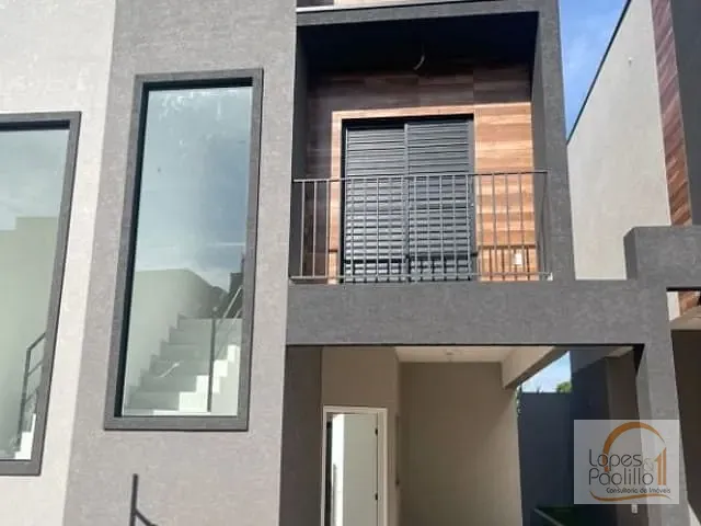 Casa com 70m² 2 quartos e 1 banheiro, à venda, no bairro Jardim Santo Antônio em Atibaia