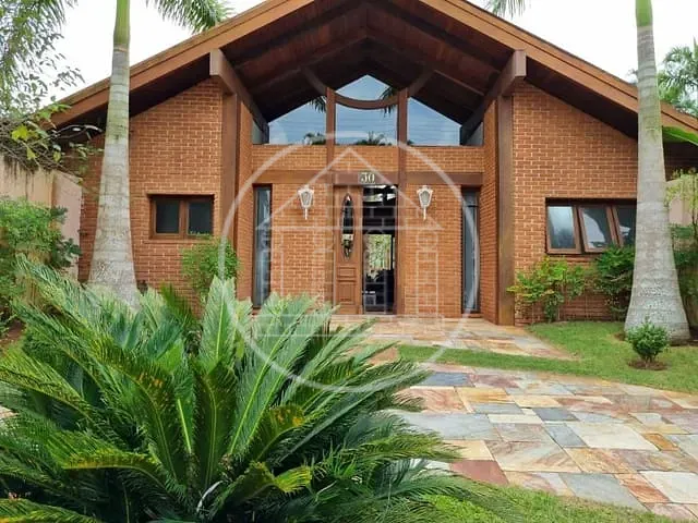 Casa com 700m², à venda, no bairro Jardim Acapulco em Guarujá