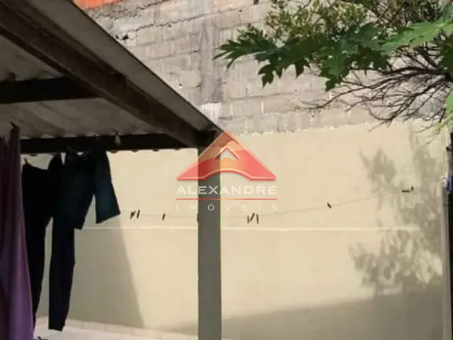 Casa com 125m² 3 quartos e 2 banheiros, à venda, no bairro Monte Castelo em São José dos Campos