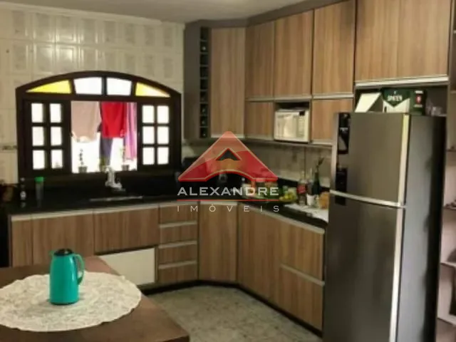 Casa com 125m² 3 quartos e 2 banheiros, à venda, no bairro Monte Castelo em São José dos Campos