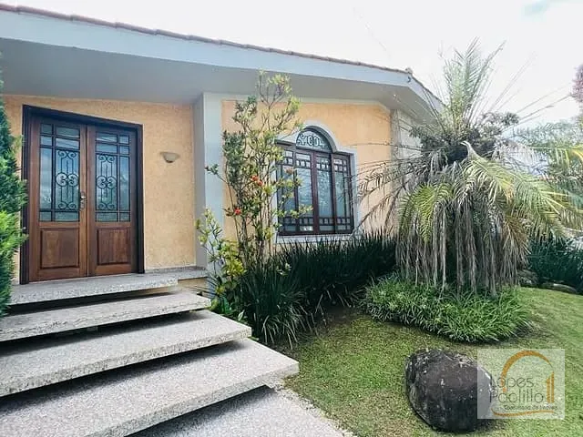 Casa com 350m² 2 quartos e 3 banheiros, à venda, no bairro Nova Gardênia em Atibaia