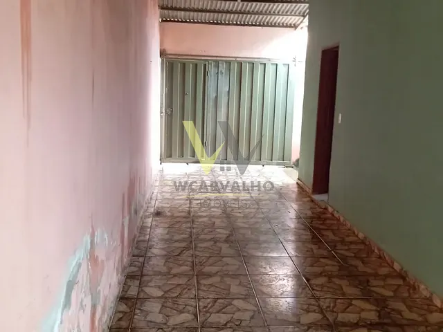 Casa com 300m² 2 quartos e 1 banheiro, à venda, no bairro Residencial América em Anápolis