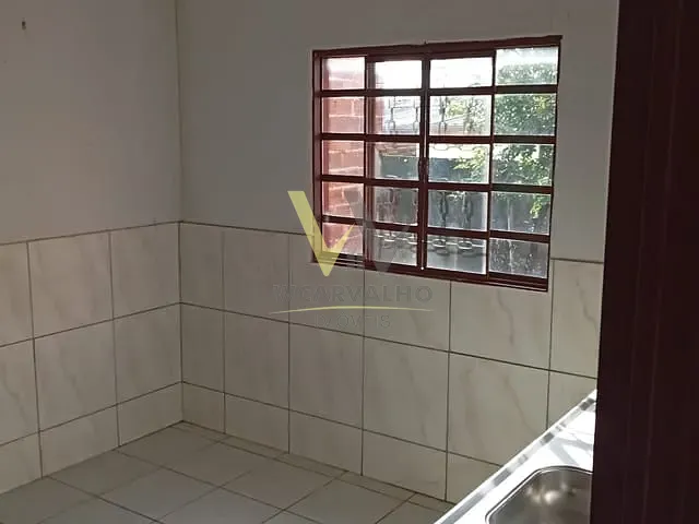 Casa com 300m² 2 quartos e 1 banheiro, à venda, no bairro Residencial América em Anápolis