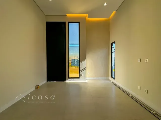 Casa com 360m² 3 quartos e 6 banheiros, à venda, no bairro Santa Mônica em Caçapava