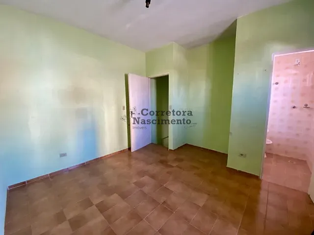 Casa com 156m² 3 quartos e 1 banheiro, à venda, no bairro Vila Vilma em Jacareí