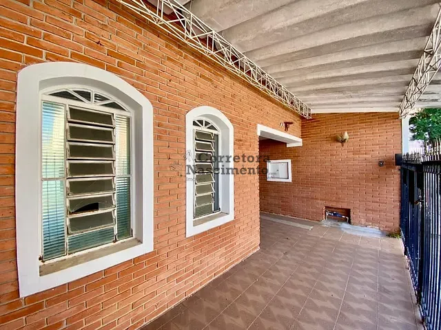 Casa com 156m² 3 quartos e 1 banheiro, à venda, no bairro Vila Vilma em Jacareí