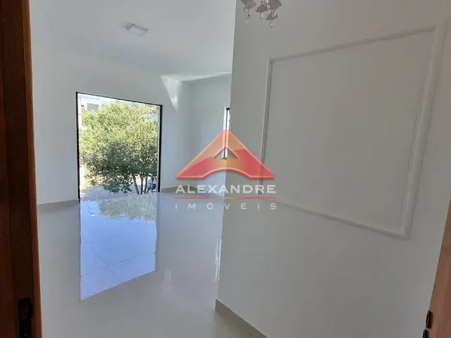 Casa com 300m² 5 quartos e 5 banheiros, à venda, no bairro Residencial Terras Do Vale em Caçapava
