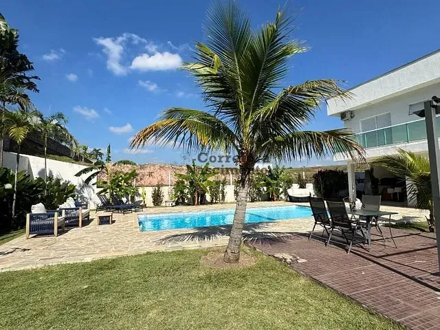 Casa com 1000m² 4 quartos e 5 banheiros, à venda, no bairro Jardim Sant'Anna do Pedregulho em Jacareí