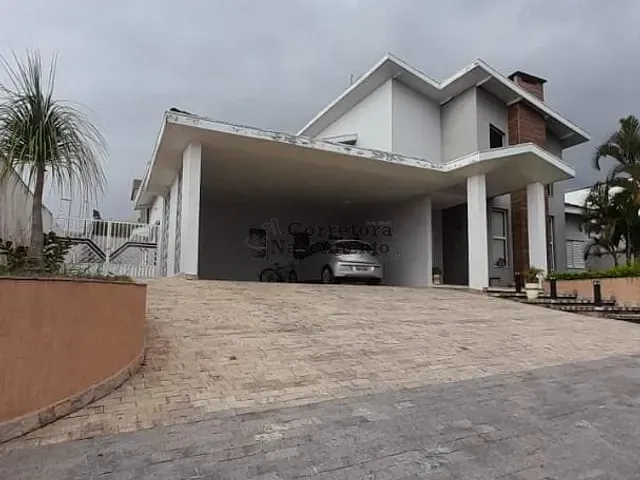 Casa com 1000m² 4 quartos e 4 banheiros, à venda, no bairro Jardim Terras de Santa Helena em Jacareí