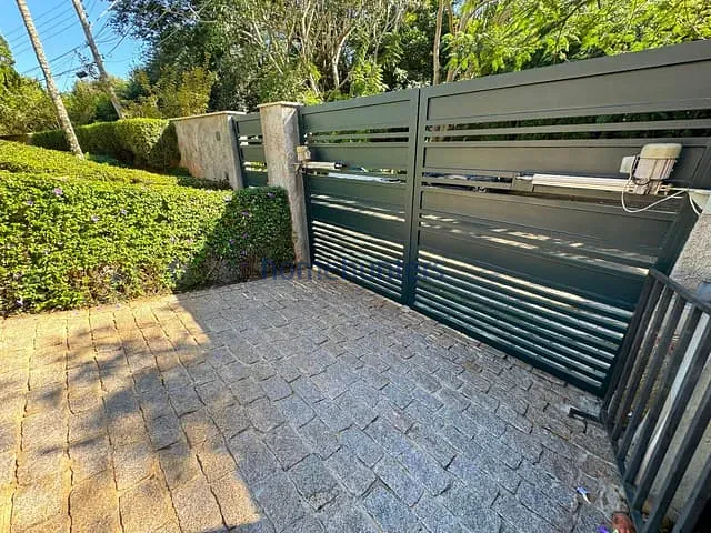 Casa com 950m² 5 quartos e 7 banheiros, à venda, no bairro Jardim Botânico (Sousas) em Campinas