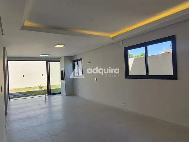 Casa com 200m² 3 quartos e 4 banheiros, à venda, no bairro Jardim Carvalho em Ponta Grossa