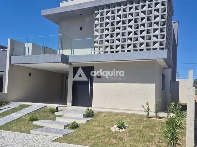 Casa com 200m² 3 quartos e 4 banheiros, à venda, no bairro Jardim Carvalho em Ponta Grossa