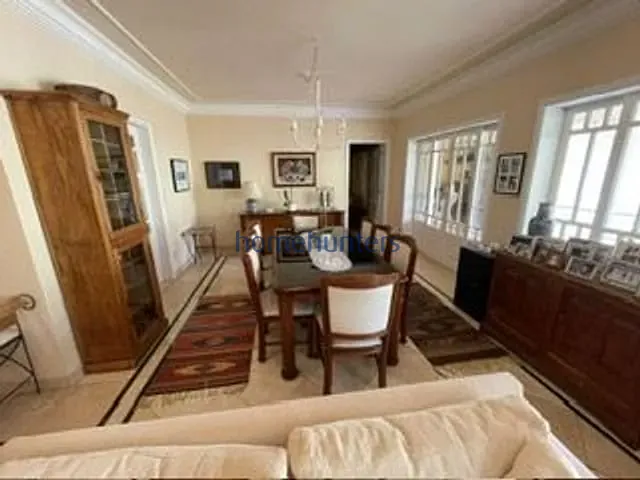 Casa com 600m² 3 quartos e 4 banheiros, à venda ou para alugar, no bairro Jardim Madalena em Campinas