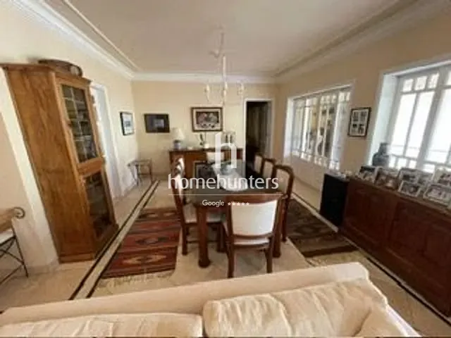 Casa com 600m² 3 quartos e 4 banheiros, à venda ou para alugar, no bairro Jardim Madalena em Campinas
