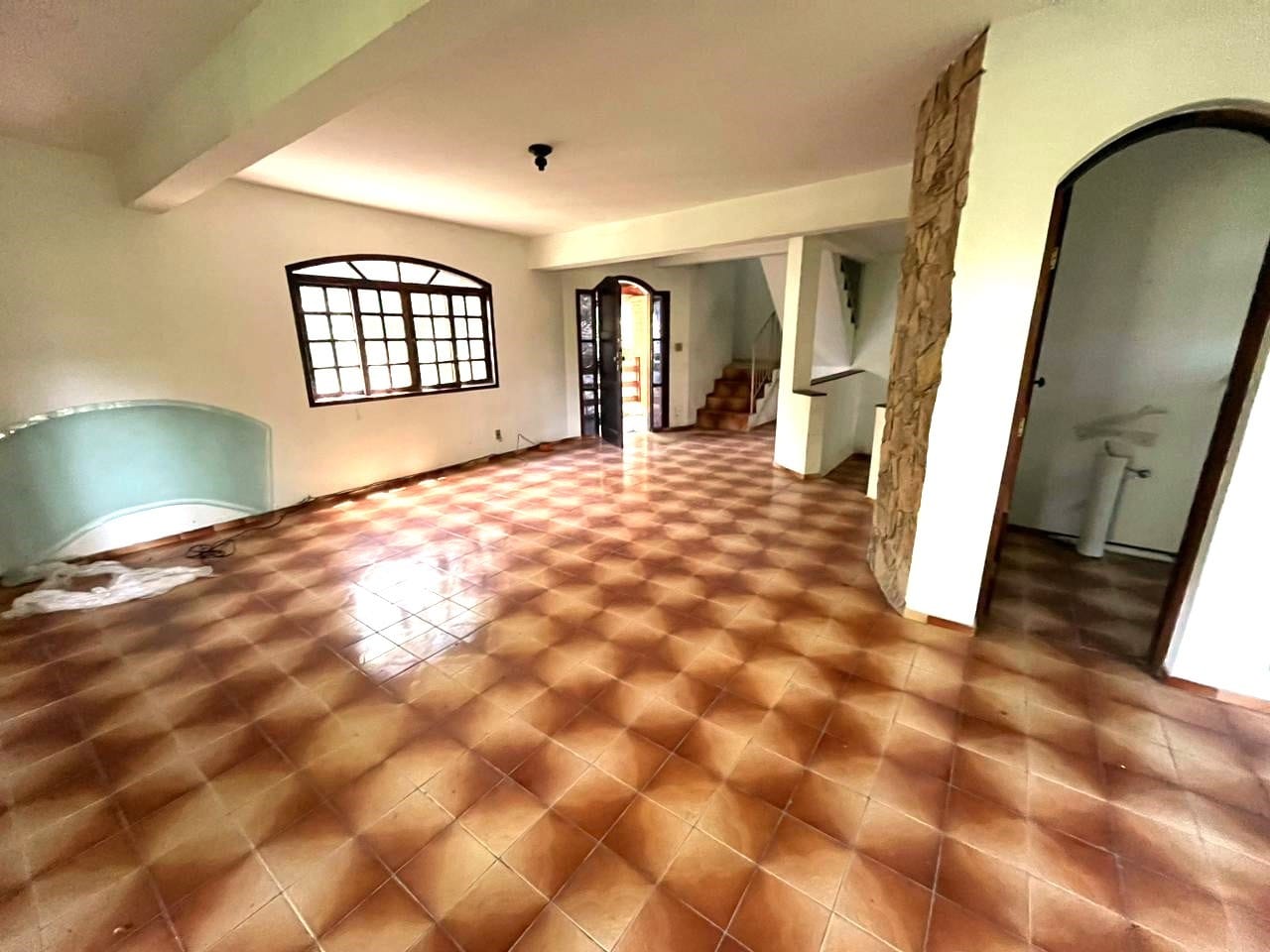 CASA E TERRENO EM MAIRIPORÃ