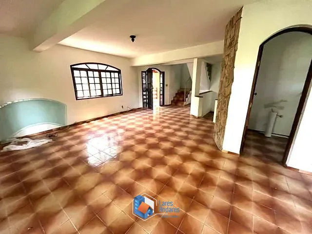Casa 4 quartos e 4 banheiros, à venda, no bairro Jundiaizinho (Terra Preta) em Mairiporã