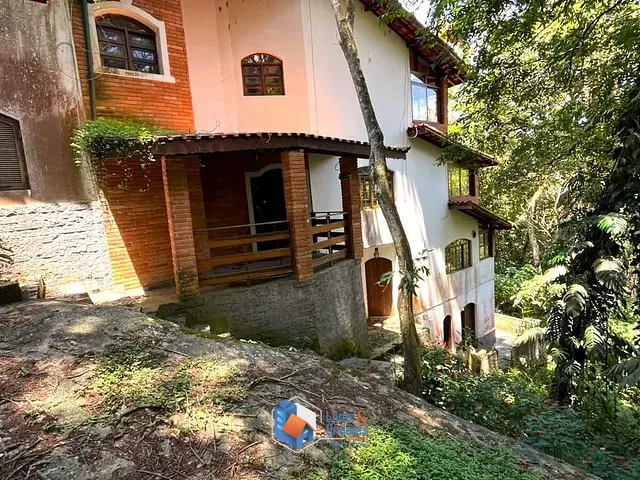 Casa 4 quartos e 4 banheiros, à venda, no bairro Jundiaizinho (Terra Preta) em Mairiporã