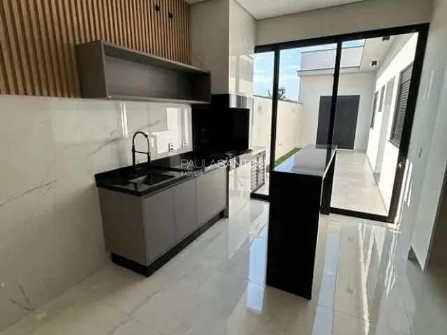 Casa com 220m² 3 quartos e 3 banheiros, à venda, no bairro Wanel Ville em Sorocaba