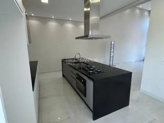 Casa com 220m² 3 quartos e 3 banheiros, à venda, no bairro Wanel Ville em Sorocaba