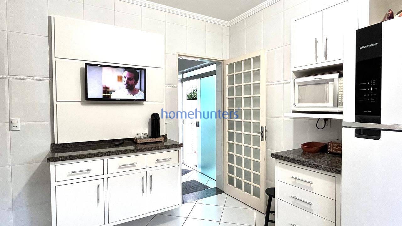 Casa à venda com 3 quartos, 223m² - Foto 6