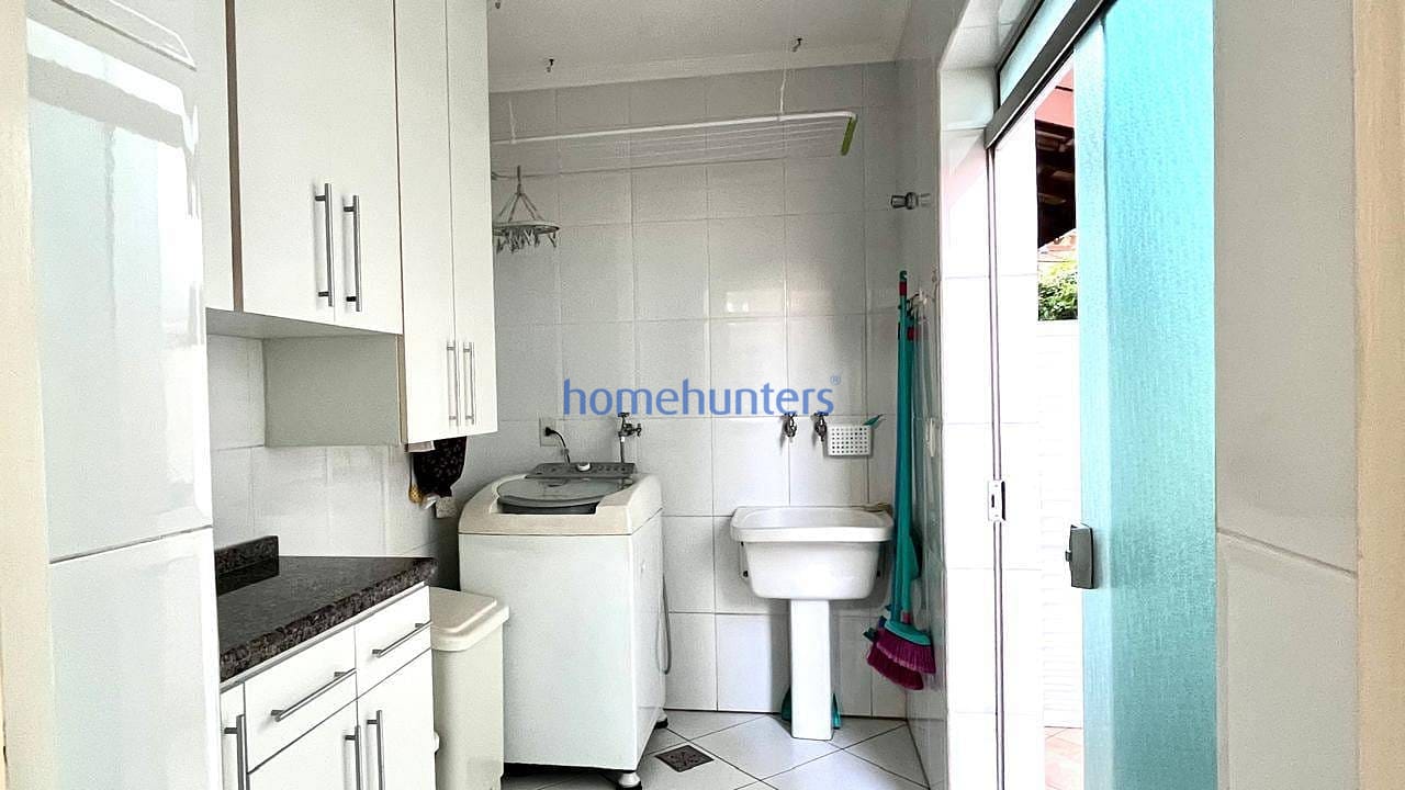 Casa à venda com 3 quartos, 223m² - Foto 11