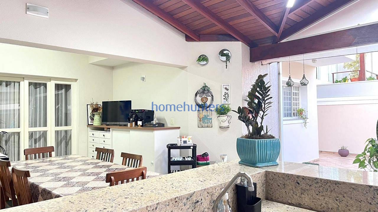 Casa à venda com 3 quartos, 223m² - Foto 14