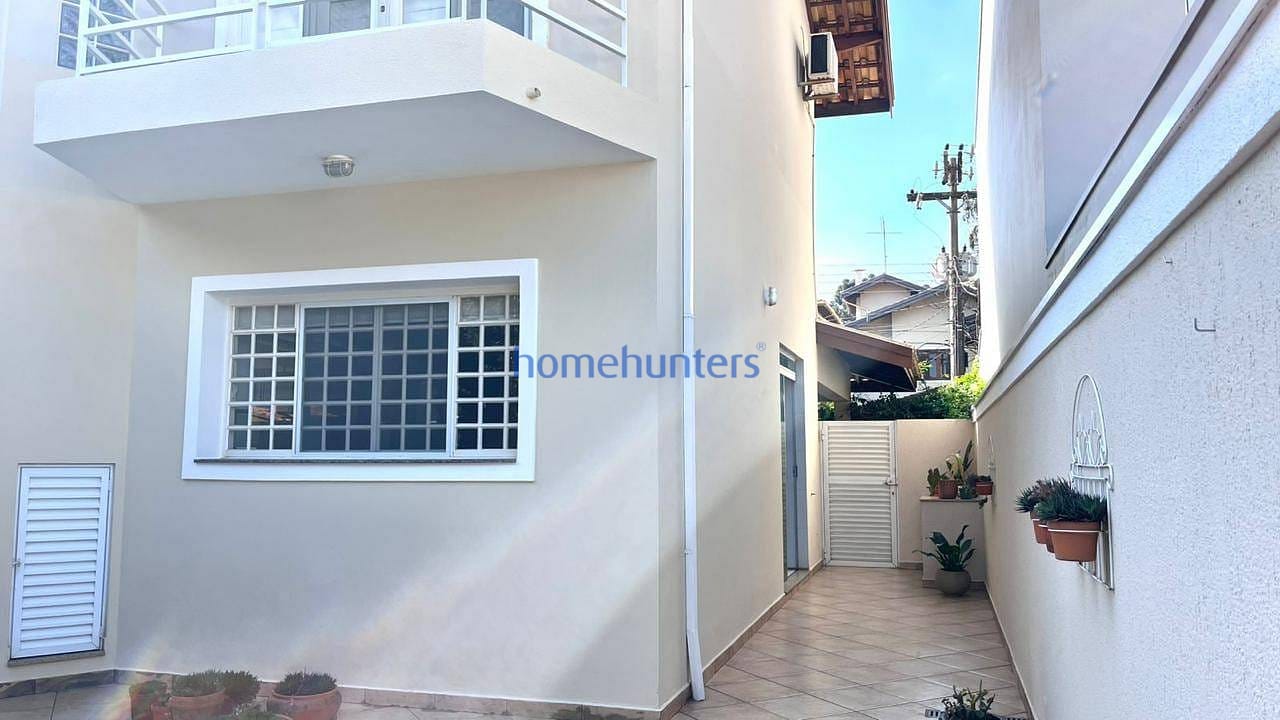 Casa à venda com 3 quartos, 223m² - Foto 17