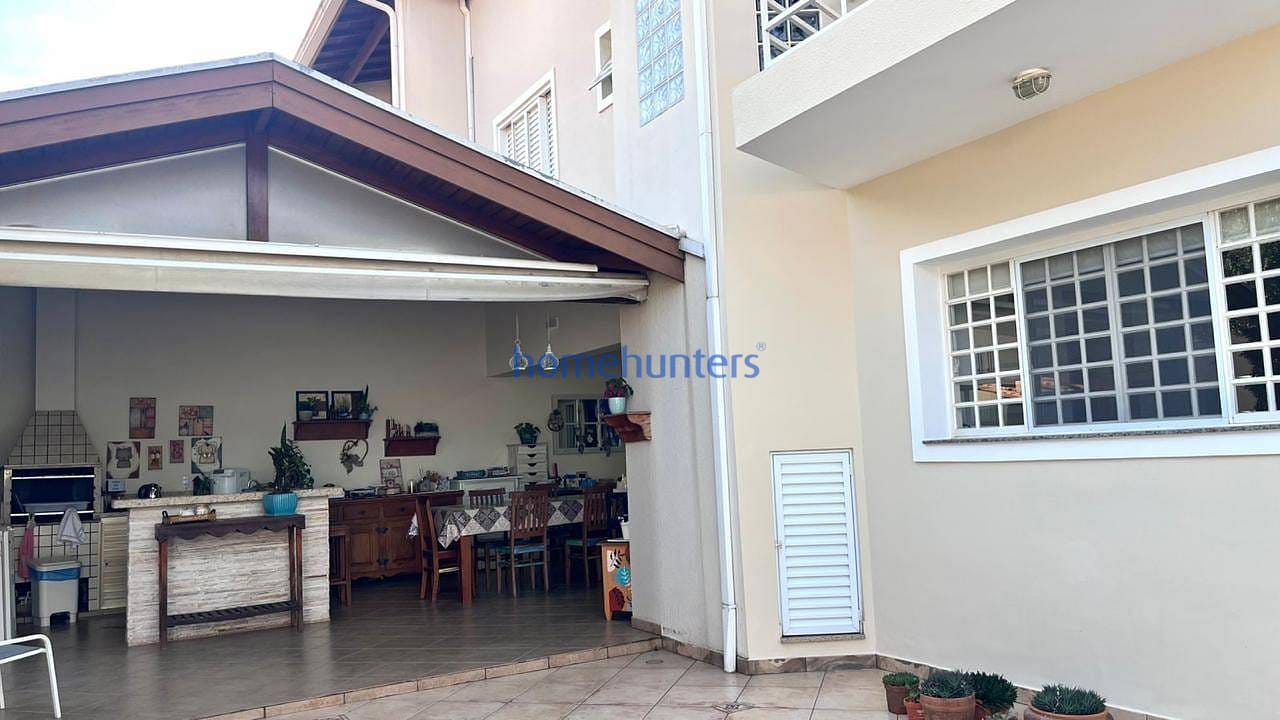 Casa à venda com 3 quartos, 223m² - Foto 19