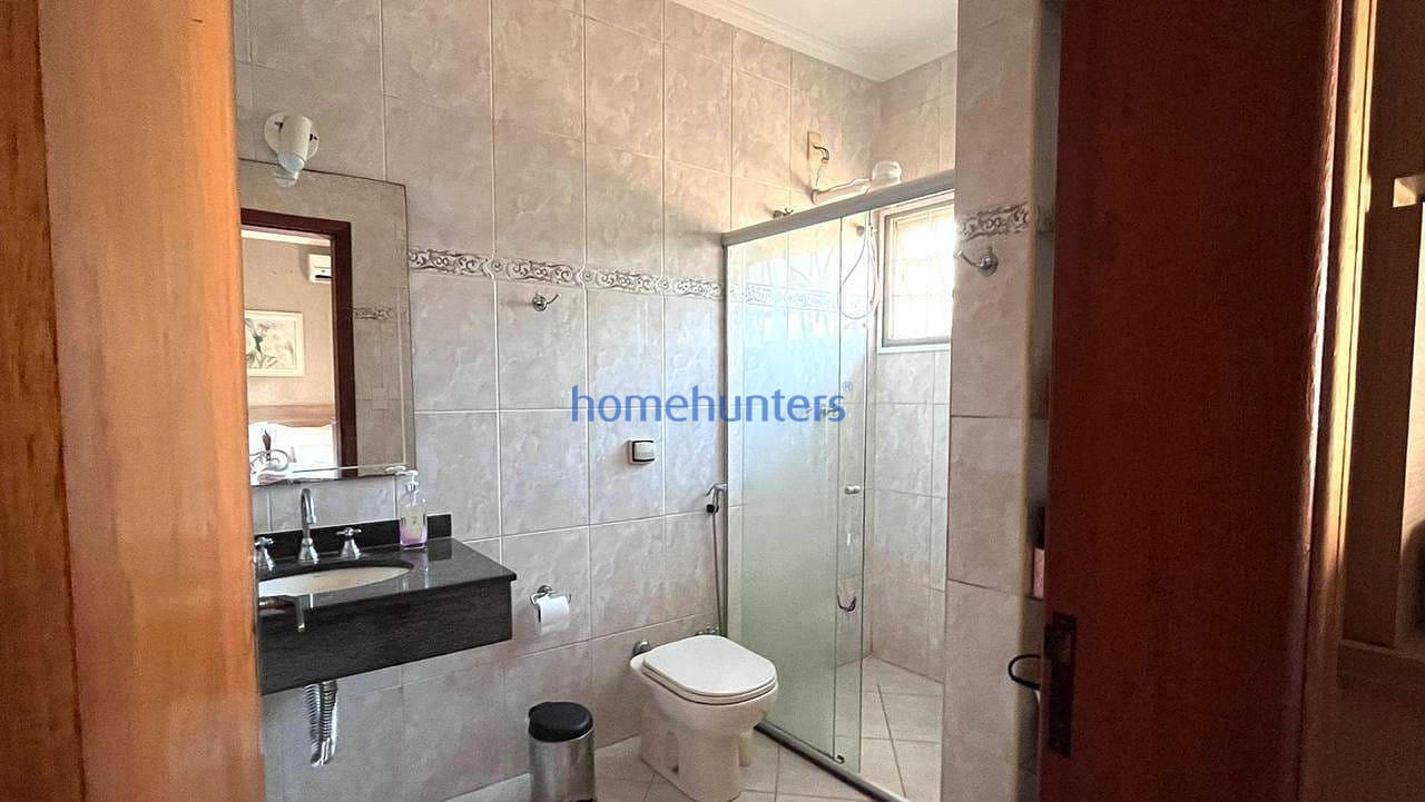 Casa à venda com 3 quartos, 223m² - Foto 26