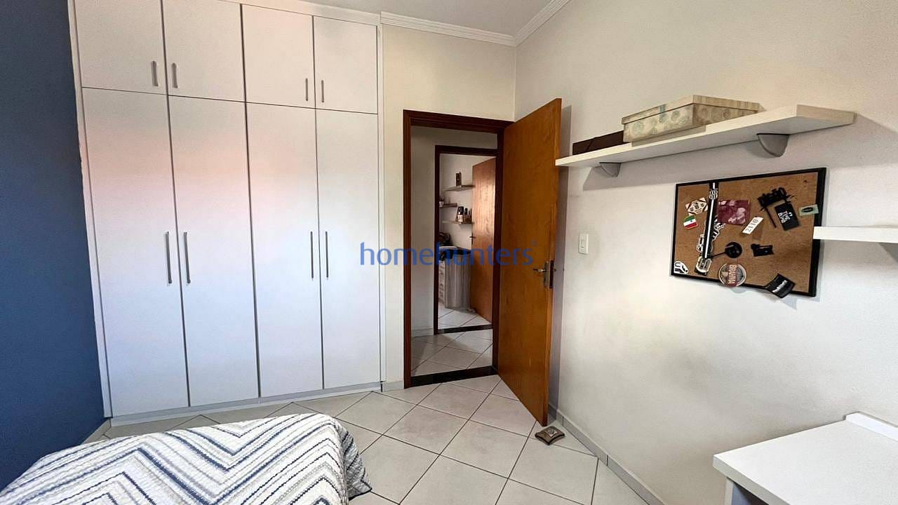 Casa à venda com 3 quartos, 223m² - Foto 28