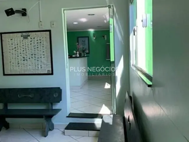 Casa com 274m² 8 quartos e 3 banheiros, à venda, no bairro Jardim Santa Cecília em Sorocaba
