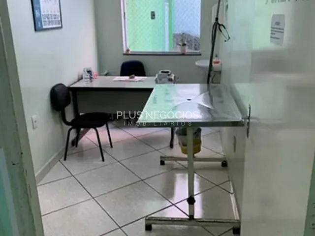 Casa com 274m² 8 quartos e 3 banheiros, à venda, no bairro Jardim Santa Cecília em Sorocaba