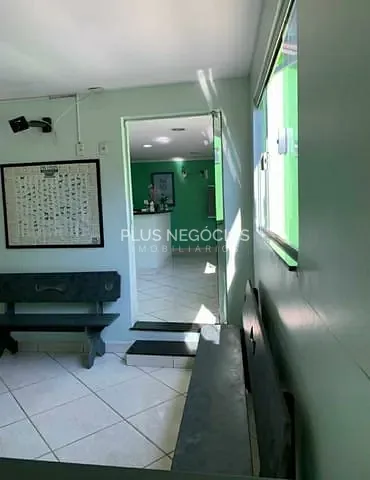 Casa, 8 quartos, 274 m² - Foto 2