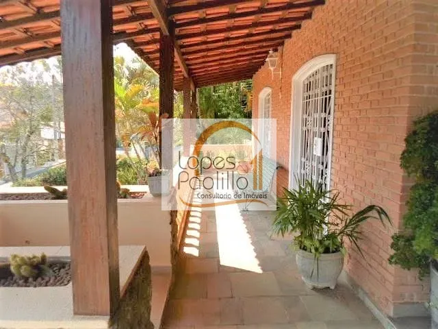 Casa com 856m² 5 quartos e 5 banheiros, à venda ou para alugar, no bairro Nova Gardênia em Atibaia