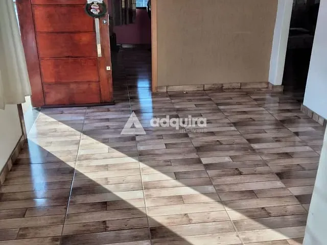 Casa com 262m² 3 quartos e 1 banheiro, à venda, no bairro Nova Rússia em Ponta Grossa