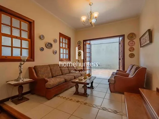 Casa com 270m² 4 quartos e 3 banheiros, à venda, no bairro Vila Faustina II em Valinhos