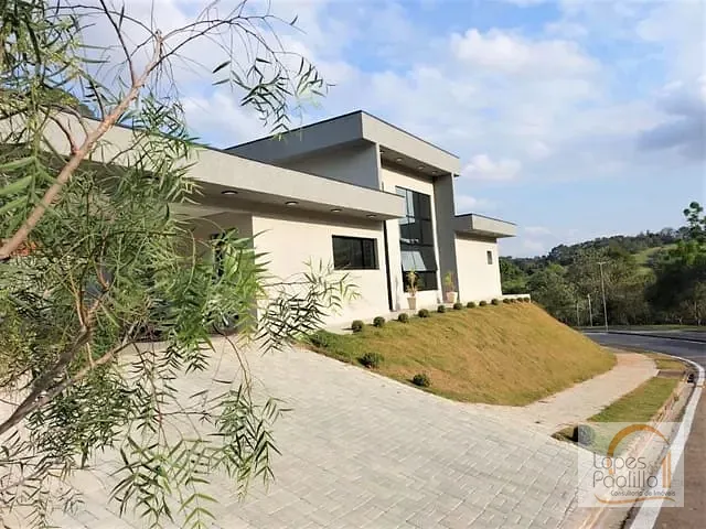 Casa com 639m² 3 quartos e 2 banheiros, à venda, no bairro Condominio Quintas da Boa Vista em Atibaia
