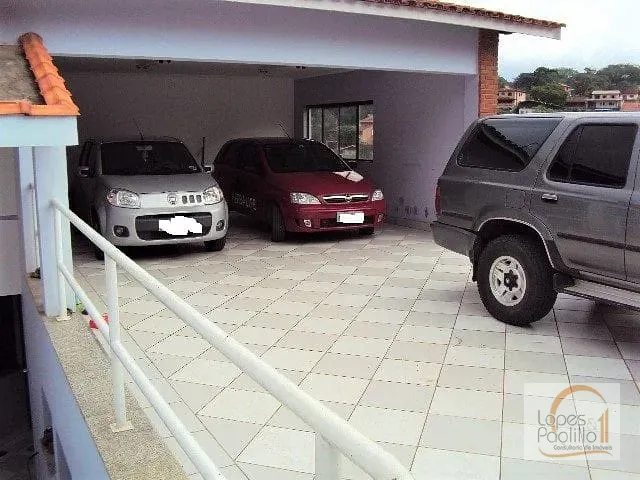 Casa com 500m² 3 quartos e 2 banheiros, à venda, no bairro Recreio Maristela em Atibaia