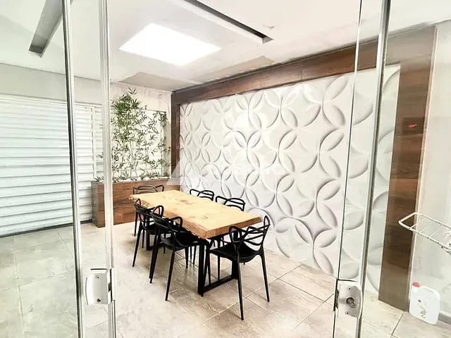 Casa com 300m² 3 quartos e 3 banheiros, à venda, no bairro Jardim Carvalho em Ponta Grossa
