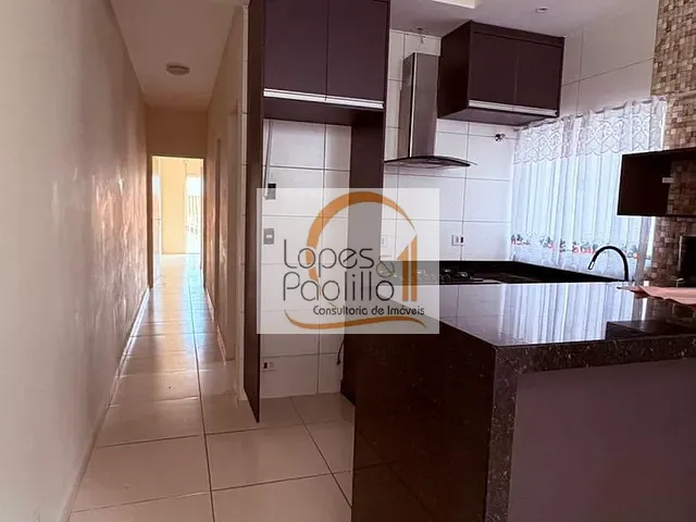 Casa com 190m² 2 quartos e 2 banheiros, à venda, no bairro Jardim Santo Antônio em Atibaia