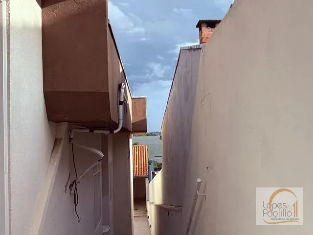 Casa com 190m² 2 quartos e 2 banheiros, à venda, no bairro Jardim Santo Antônio em Atibaia