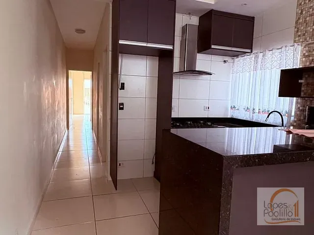 Casa com 190m² 2 quartos e 2 banheiros, à venda, no bairro Jardim Santo Antônio em Atibaia